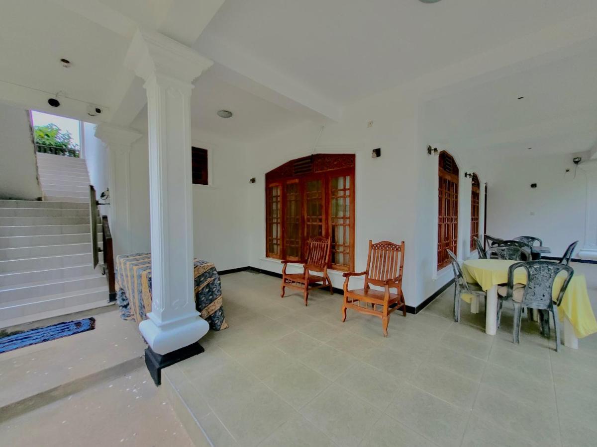Riverwood Villa Weligama Exteriör bild